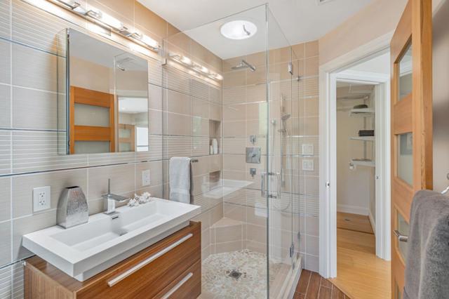 1728 Peartree Lane, Mountain View CA: https://media.crmls.org/mediaz/7142d4b1-b4ee-4833-92a1-d77ad122982b.jpg