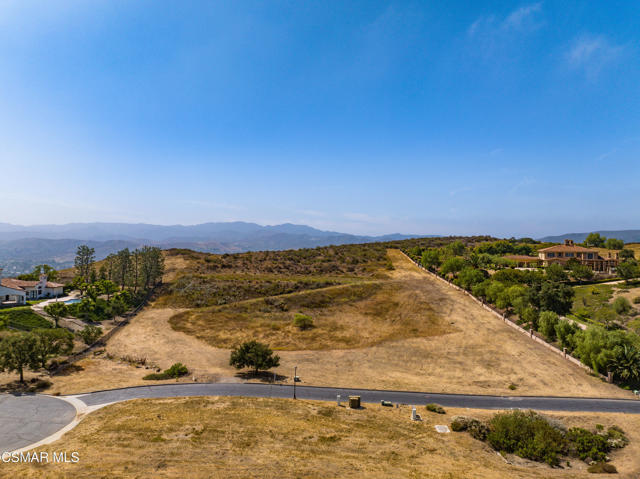 70 Presidential Drive, Simi Valley CA: https://media.crmls.org/mediaz/71437a94-6f80-4f68-84d7-2e163f7602b7.jpg