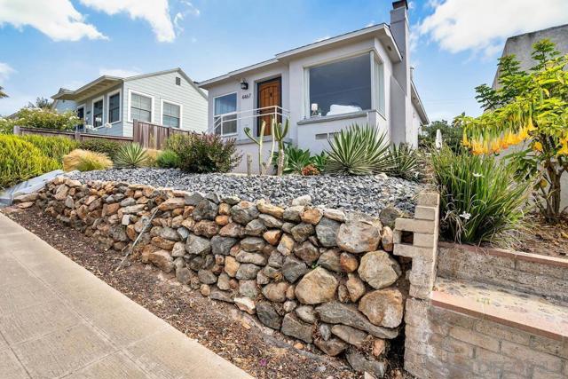 4467 Long Branch Ave, San Diego CA: https://media.crmls.org/mediaz/71438481-bb7a-46c2-9539-8721a4c3e7bd.jpg
