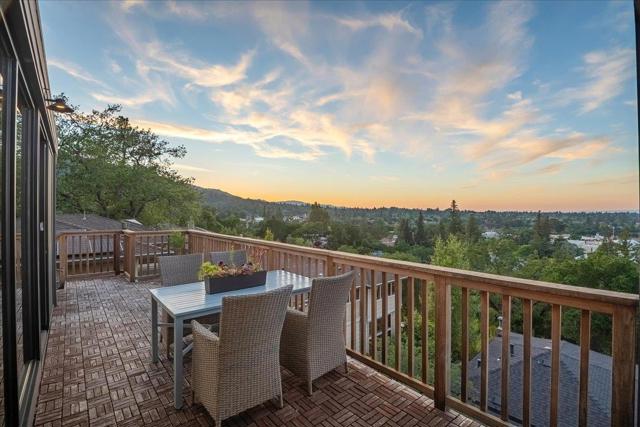 25 Grove Street, Los Gatos CA: https://media.crmls.org/mediaz/7143a84f-c2a5-4aa0-a484-f240ecd1eb16.jpg