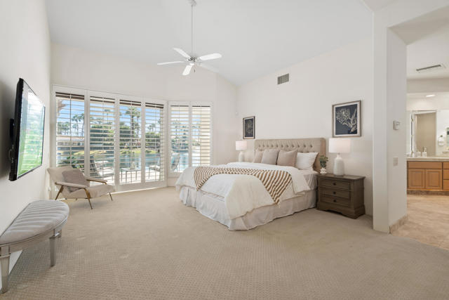 47380 Via Cordova, La Quinta CA: https://media.crmls.org/mediaz/71440909-e6f7-4b97-ad9b-c5fc9585eb00.jpg