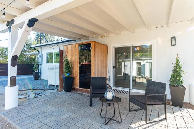 11534 Manzanita Rd, Lakeside CA: https://media.crmls.org/mediaz/714488f6-ca2f-449b-a7ca-421461067947.jpg