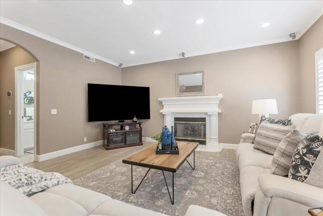 5213 Silvercrest Ridge Court, San Jose CA: https://media.crmls.org/mediaz/7144fb2d-dd90-4810-9a89-61b32cbf0055.jpg
