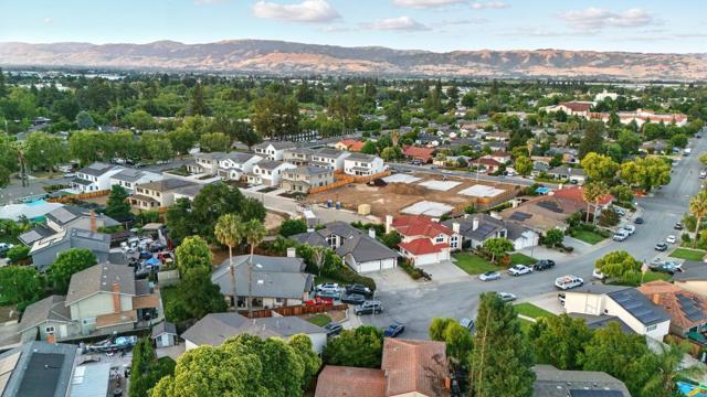 735 Georgetown Place, Gilroy CA: https://media.crmls.org/mediaz/71451ece-7c0f-40a5-8b45-8a2f66c63dff.jpg