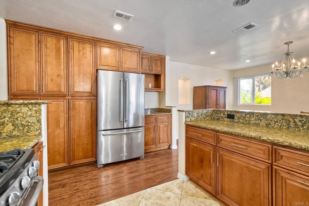 4869 Alondra Way