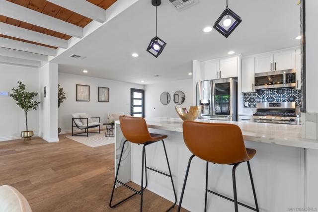 6750 Cowles Mountain Blvd, San Diego CA: https://media.crmls.org/mediaz/7145a331-56a1-46bc-97eb-a3ebda78f8c8.jpg