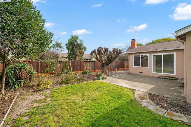 2935 Pine Valley Rd, San Ramon CA: https://media.crmls.org/mediaz/7145a8c4-fe0c-4259-b86b-87ea633be347.jpg