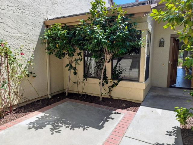 3331 Lake Albano Circle, San Jose CA: https://media.crmls.org/mediaz/7146bcc5-f5b6-45b2-934e-f41f7c63eaa8.jpg