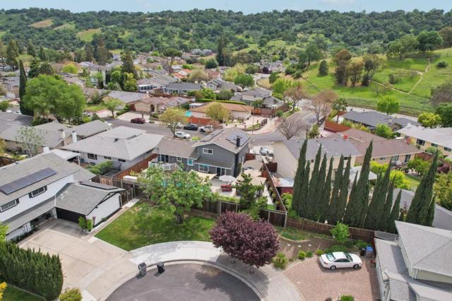 783 Dubanski Drive, San Jose CA: https://media.crmls.org/mediaz/7146e3c5-e154-4ef9-95b1-2f018580df73.jpg