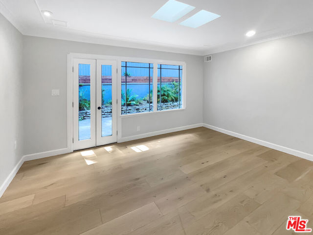 2252 Verde Oak Drive, Los Angeles CA: https://media.crmls.org/mediaz/714755fd-5e32-44ae-a9bb-774a7230e34b.jpg
