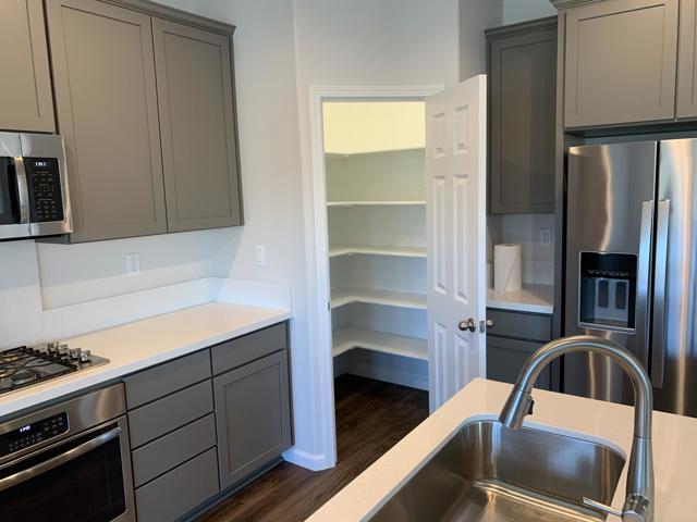 Image 1 of 20 For 5020 King Place