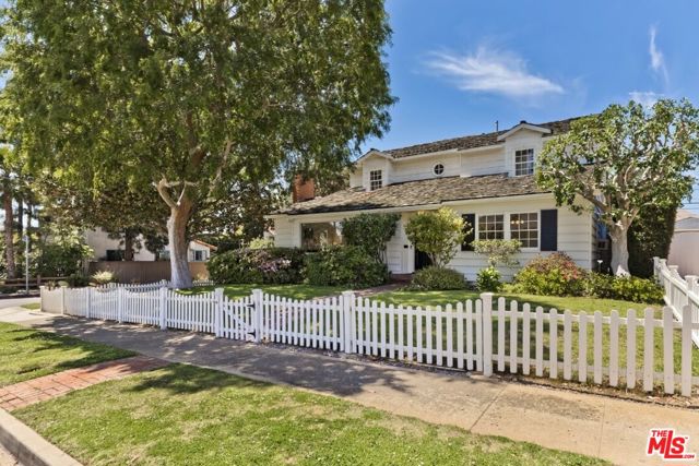 1001 Iliff Street, Pacific Palisades, California 90272, 5 Bedrooms Bedrooms, ,2 BathroomsBathrooms,Single Family Residence,For Sale,Iliff,24412083