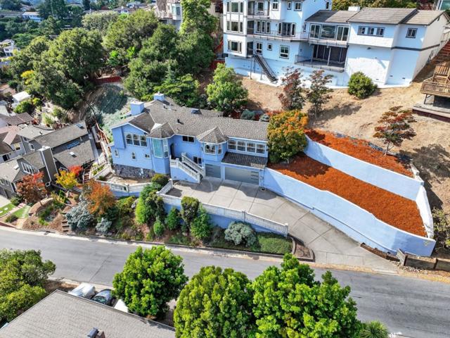 58 Hillcrest Road, San Carlos CA: https://media.crmls.org/mediaz/7149a7c4-c385-4dd8-a712-e8d5efd5f028.jpg
