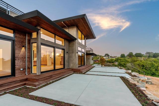 600 Seaview Terrace, La Selva Beach CA: https://media.crmls.org/mediaz/7149e541-fbc8-4aea-a7d1-2d82129f5a3a.jpg