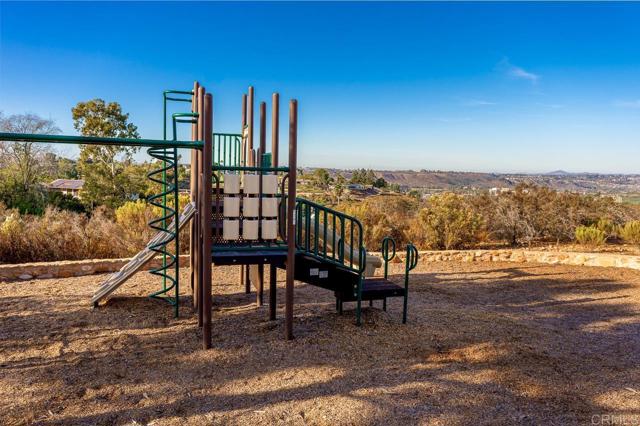 Detail Gallery Image 72 of 72 For 5604 Toyon Road, San Diego,  CA 92115 - 6 Beds | 4/1 Baths