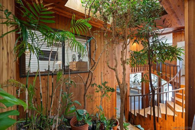13635 Pine Needles, Del Mar CA: https://media.crmls.org/mediaz/714b8097-1099-44ef-964e-91184d7854ec.jpg