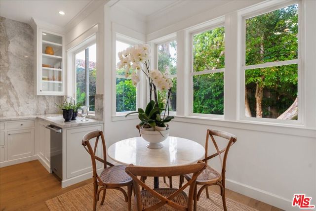 1664 Amherst Avenue, Los Angeles CA: https://media.crmls.org/mediaz/714ba3ca-f3e7-43a2-b328-da7fdbda30a6.jpg
