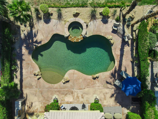 56925 Mountain, La Quinta CA: https://media.crmls.org/mediaz/714cca83-23ea-401a-8561-b8d2101f7e88.jpg