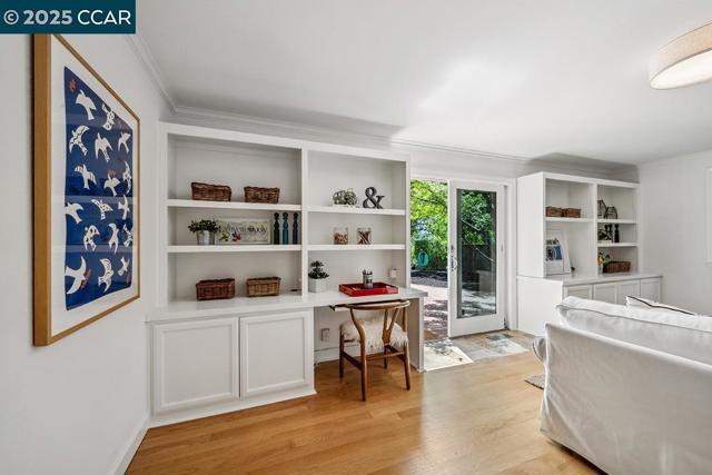 3159 Lucas Dr, Lafayette CA: https://media.crmls.org/mediaz/714d0172-8f7f-455a-a356-efb0a6bf9fb0.jpg