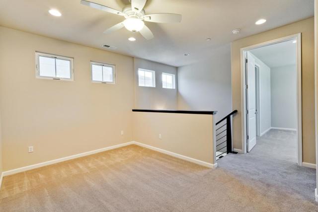 867 Maple Place, East Palo Alto CA: https://media.crmls.org/mediaz/714d55f3-8b20-404a-ab66-10db9508e955.jpg