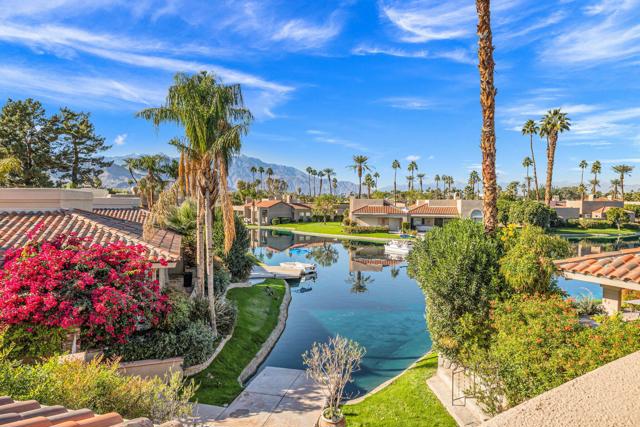 210 Desert Lakes Drive, Rancho Mirage CA: https://media.crmls.org/mediaz/714da0de-1f77-4f5a-8b90-0836cea476ab.jpg