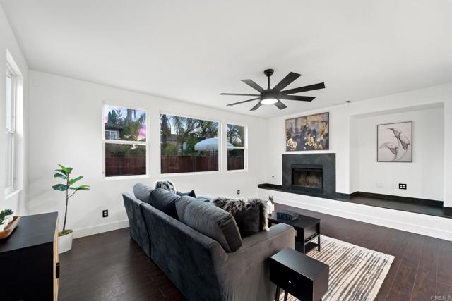 Image 11 of 66 For 324 Calle La Quinta
