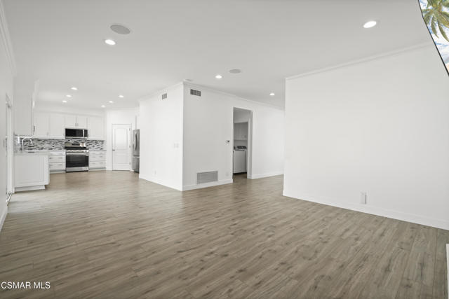 16005 Parthenia Street, North Hills CA: https://media.crmls.org/mediaz/714dbb28-5e86-4cb5-ba02-f68eb9c149da.jpg