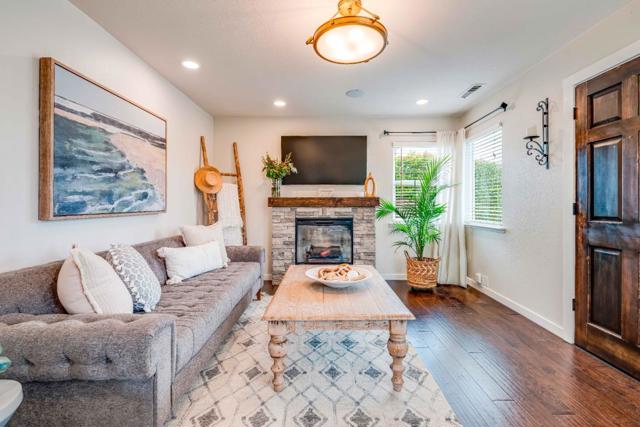 509 36th Avenue, Santa Cruz CA: https://media.crmls.org/mediaz/714ec566-cd57-49a1-88d2-72955691b77e.jpg