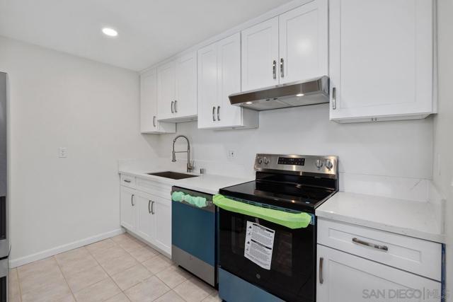 3050 Rue Dorleans, San Diego CA: https://media.crmls.org/mediaz/714ec6ab-de91-4db8-8822-aaee5cf9b0d5.jpg