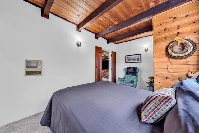 575 Dolores Avenue, Half Moon Bay CA: https://media.crmls.org/mediaz/714f5c24-d743-41b3-8b76-9d34117c0bae.jpg