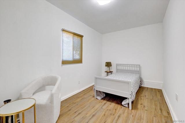 1901 N Catalina Street, Los Angeles CA: https://media.crmls.org/mediaz/71507e67-3e4b-46c0-9eaf-0217536a5457.jpg