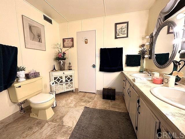 Image 8 of 12 For 8975 Lawrence Welk Drive  33