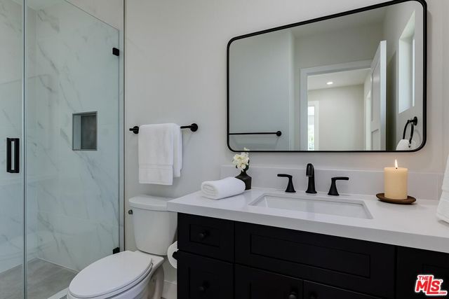 7444 Ostrom Avenue, Lake Balboa CA: https://media.crmls.org/mediaz/7151406f-a88e-448f-ac2a-f9b1d7b70a0c.jpg