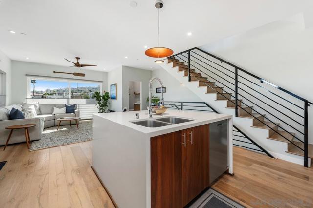 3144 Emerson St, San Diego CA: https://media.crmls.org/mediaz/715263b6-8fe8-46fa-a53a-daf36dccbddb.jpg
