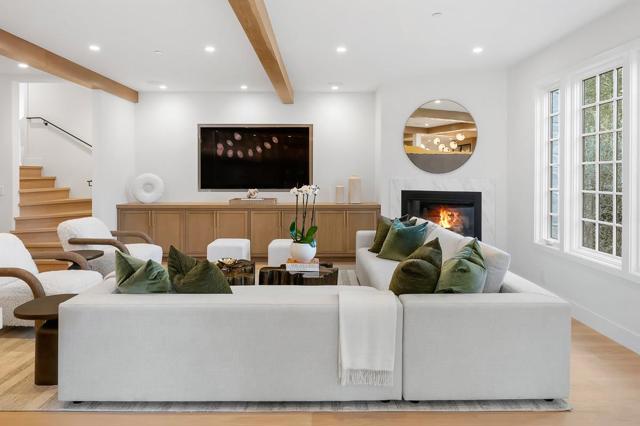 729 Chiltern Road, Hillsborough CA: https://media.crmls.org/mediaz/71529dd7-99bc-4db4-94b2-96a5a22c44cd.jpg