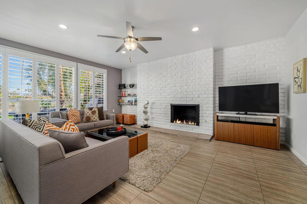 MLS #219140883DA image #8