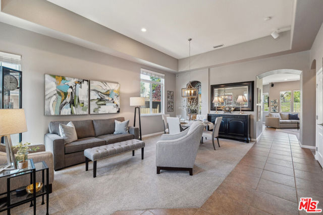 11051 Fiore Drive, Rancho Cordova CA: https://media.crmls.org/mediaz/7154000c-8a15-4b0f-962b-de96ec3bb474.jpg