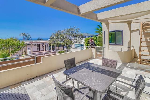 Detail Gallery Image 9 of 66 For 170 Jupiter St a,  Encinitas,  CA 92024 - 4 Beds | 3 Baths