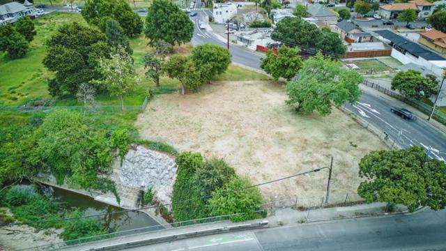 1399 A Street, Hayward CA: https://media.crmls.org/mediaz/71555159-b135-4d13-bea7-07346de5e31a.jpg
