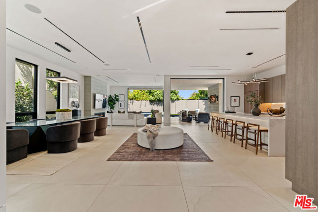 818 N Curson Avenue, Los Angeles CA: https://media.crmls.org/mediaz/715562e8-8f98-496c-8037-d158a937dd14.jpg