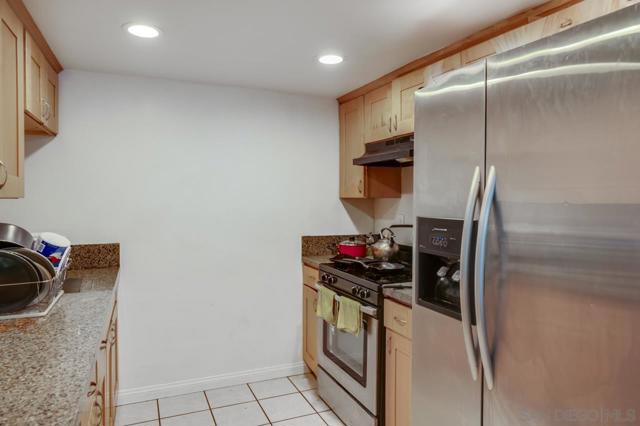8713 15 Central Way, Spring Valley CA: https://media.crmls.org/mediaz/71569318-e621-494e-89a5-e7c9ea97d9ec.jpg