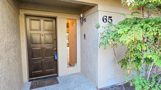 65 Montsalas Drive, Monterey CA: https://media.crmls.org/mediaz/7159de06-7dc1-475c-8258-c03055cdf8ff.jpg
