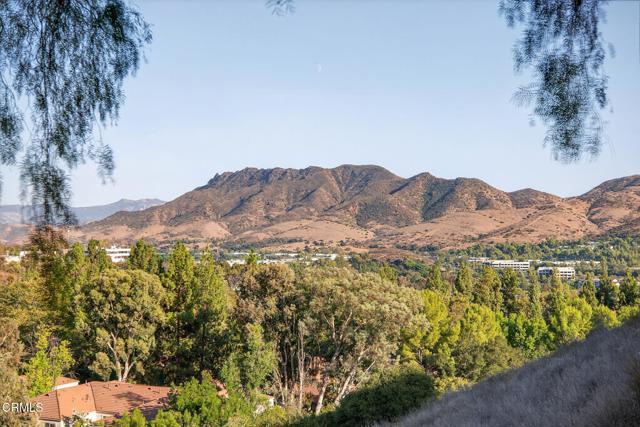 1157 Via Colinas, Westlake Village CA: https://media.crmls.org/mediaz/715ae4b5-b9da-4703-8b5d-eebb36ea4e5f.jpg