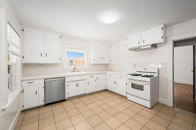 2445 47 A Street, San Diego CA: https://media.crmls.org/mediaz/715c05b4-ed77-4119-9615-d8ba6b54686b.jpg
