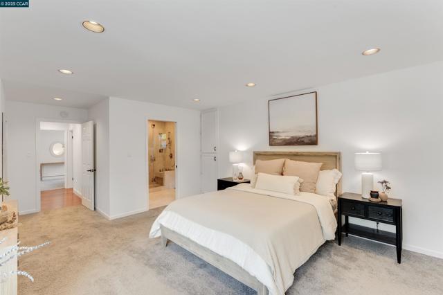 2424 San Miguel Dr, Walnut Creek CA: https://media.crmls.org/mediaz/715c4581-5489-4e1e-82a9-da018424591c.jpg