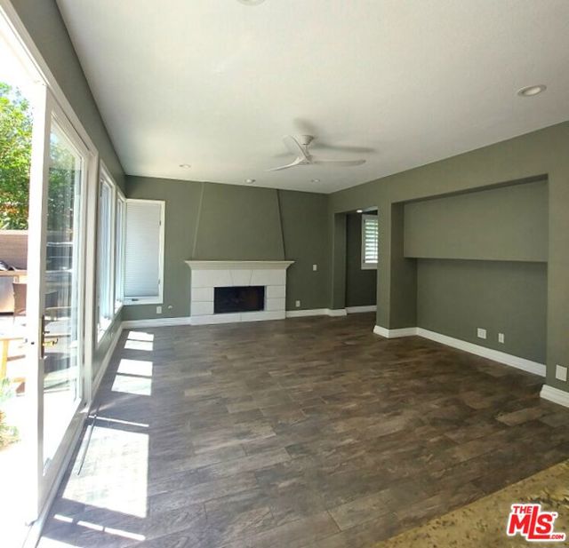 4342 Park Verdi, Calabasas CA: https://media.crmls.org/mediaz/715d1704-8a22-48f8-9035-eb1e02e305c3.jpg