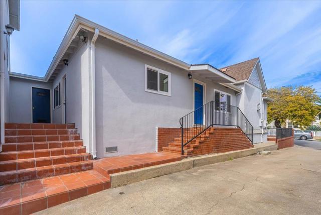 739 W Franklin Street, Monterey CA: https://media.crmls.org/mediaz/715d9123-c5c5-4bfa-8636-889d55123d0e.jpg