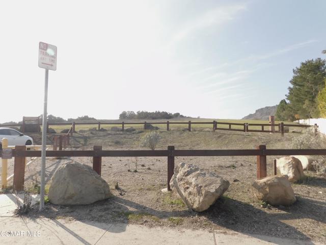 467 Sundance Street, Thousand Oaks CA: https://media.crmls.org/mediaz/715fb3fb-ee8b-4da1-bf5c-2e3470941102.jpg