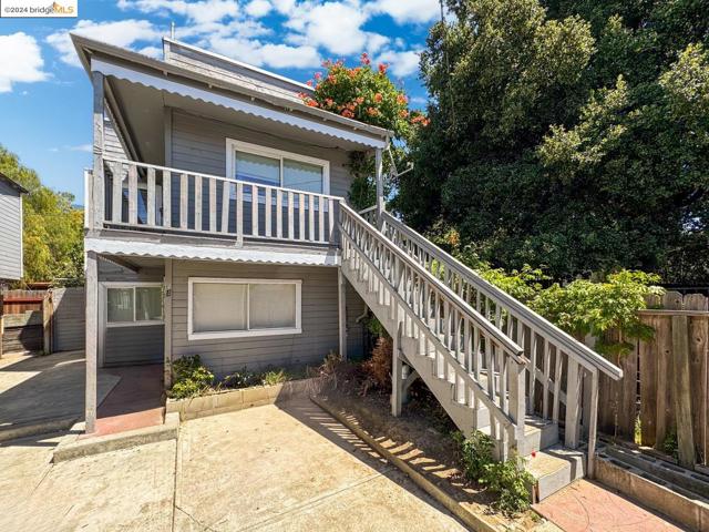 Image 22 of 33 For 416 Benicia Rd