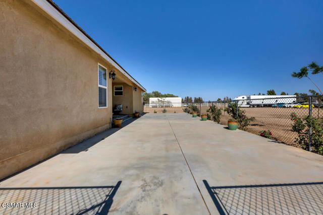 7142 W Avenue A4, Lancaster CA: https://media.crmls.org/mediaz/71636407-bf4f-4745-9dcf-6e8264922800.jpg